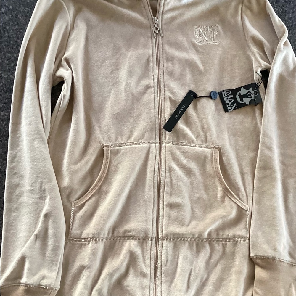 Max Sport hooded velour zip front top.